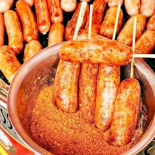 Hình ảnh Lạp xưởng nướng đá cay tê hot hit