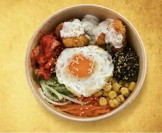 Hình ảnh Cơm trộn gà viên
