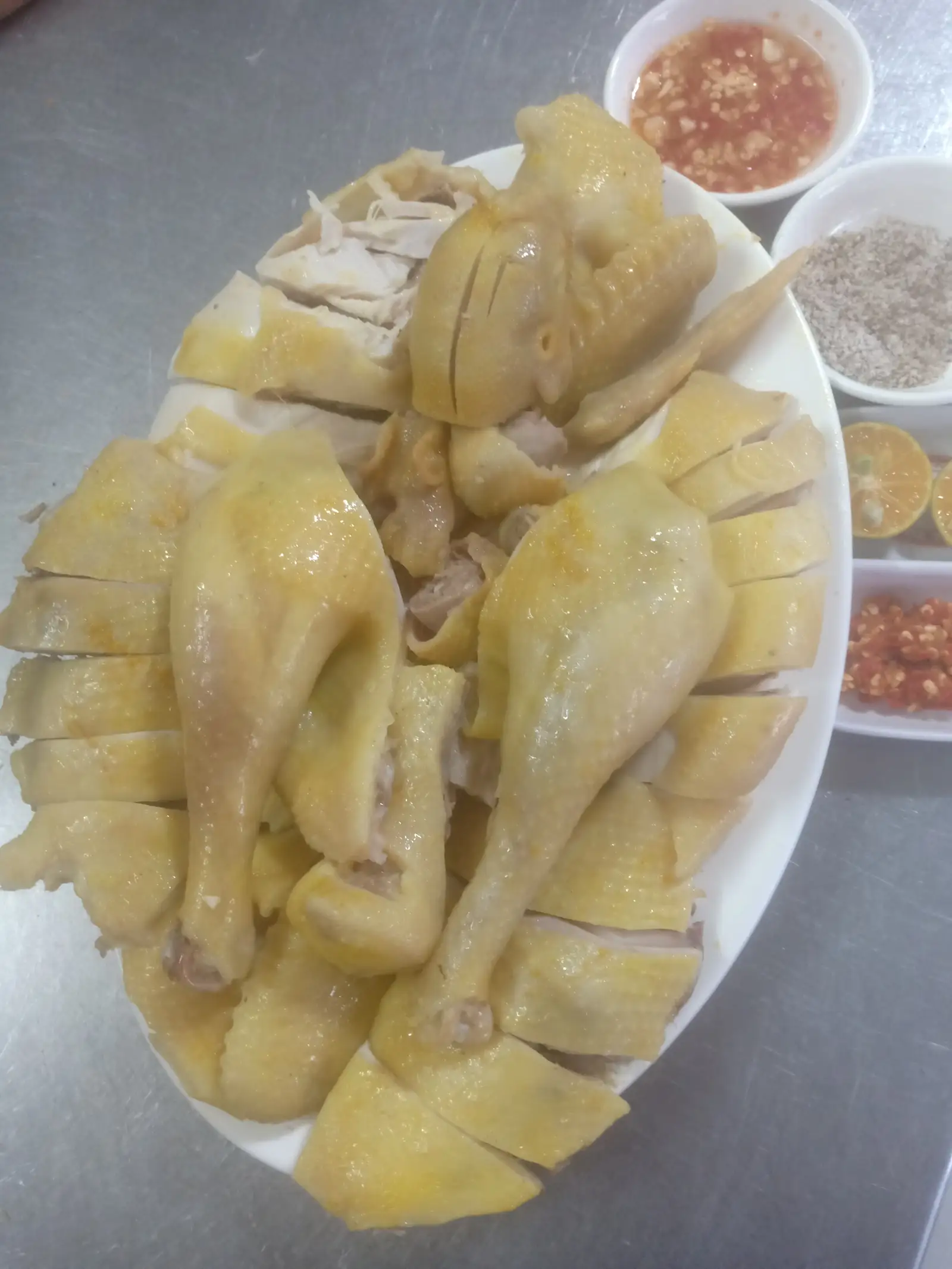 Gà ăn + 1 cháo nhỏ -( không gỏi) - 409.000 ₫ tại Cháo Gà 09 - Nguyễn Văn Đậu
