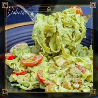 Spaghetti Pesto Chicken - 98.000 ₫ tại Delicioso - Tacos Fusion