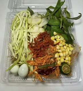 Bánh Tráng Trộn Sa Tế Thập Cẩm - 32.000 ₫ tại Mèo Tròn - Bông Lan Trứng Muối & Bánh Tráng - Điện Biên Phủ