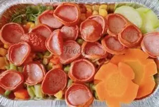 Hình ảnh Mì trộn xúc xích