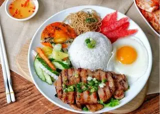 Cơm Tấm Sườn - 53.000 ₫ tại Cơm Tấm Sài Gòn Chị Hằng - Tôn Đản