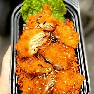 Mì cay cá phi lê chiên xù - 75.000 ₫ tại Xù Food - Kimbap & Mì Trộn - Trần Hưng Đạo