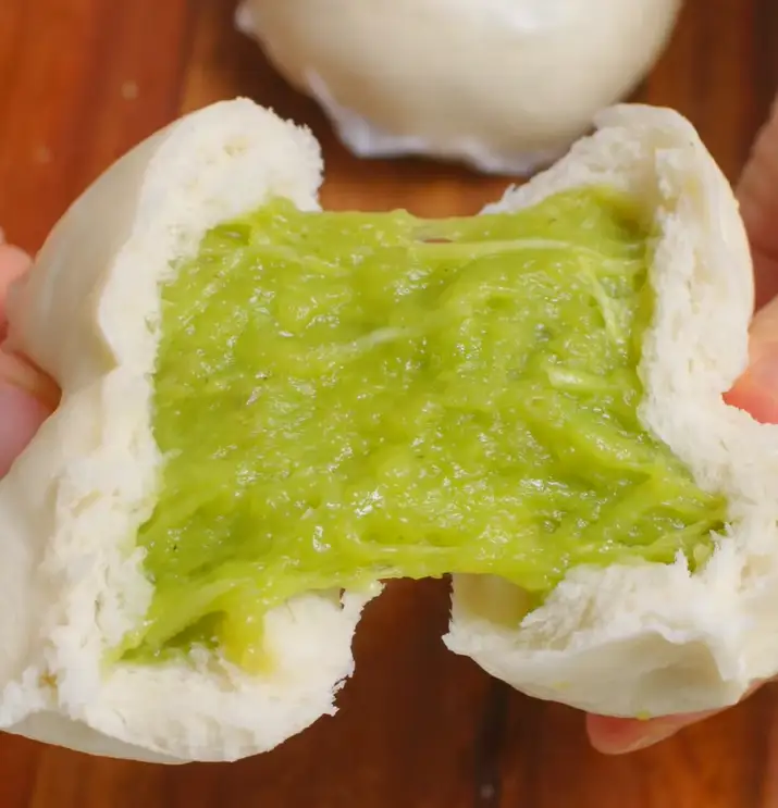 Hình ảnh Bánh bao cốm vòng dừa non