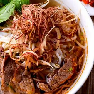 Bún bò - giò heo- đặc biệt - 60.000 ₫ tại Ý Nhã - Bún Riêu & Bún Bò - Đào Sư Tích
