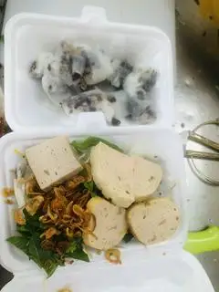 Hình ảnh Bánh Cuốn Chả Huế