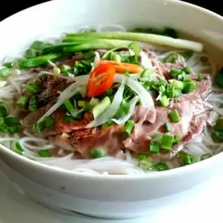 Hình ảnh Phở tái lăn
