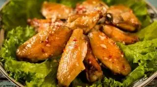 Hình ảnh Cánh gà nướng muối ớt