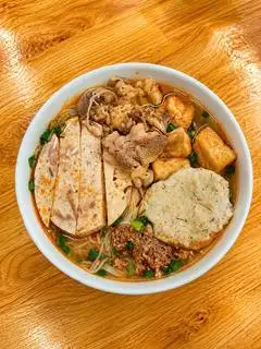 Hình ảnh bún riêu cua chả cá giò 