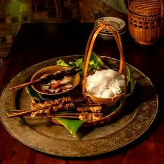 Hình ảnh Bún chả đầy đủ