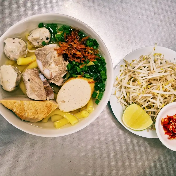 Nuôi - Mọc  - 58.000 ₫ tại Quán Thanh Nhàn - Hủ Tiếu Bò Kho & Bún Mộc - Chung Cư Nguyễn Thiện Thuật