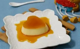 Hình ảnh Bánh Flan kèm cafe
