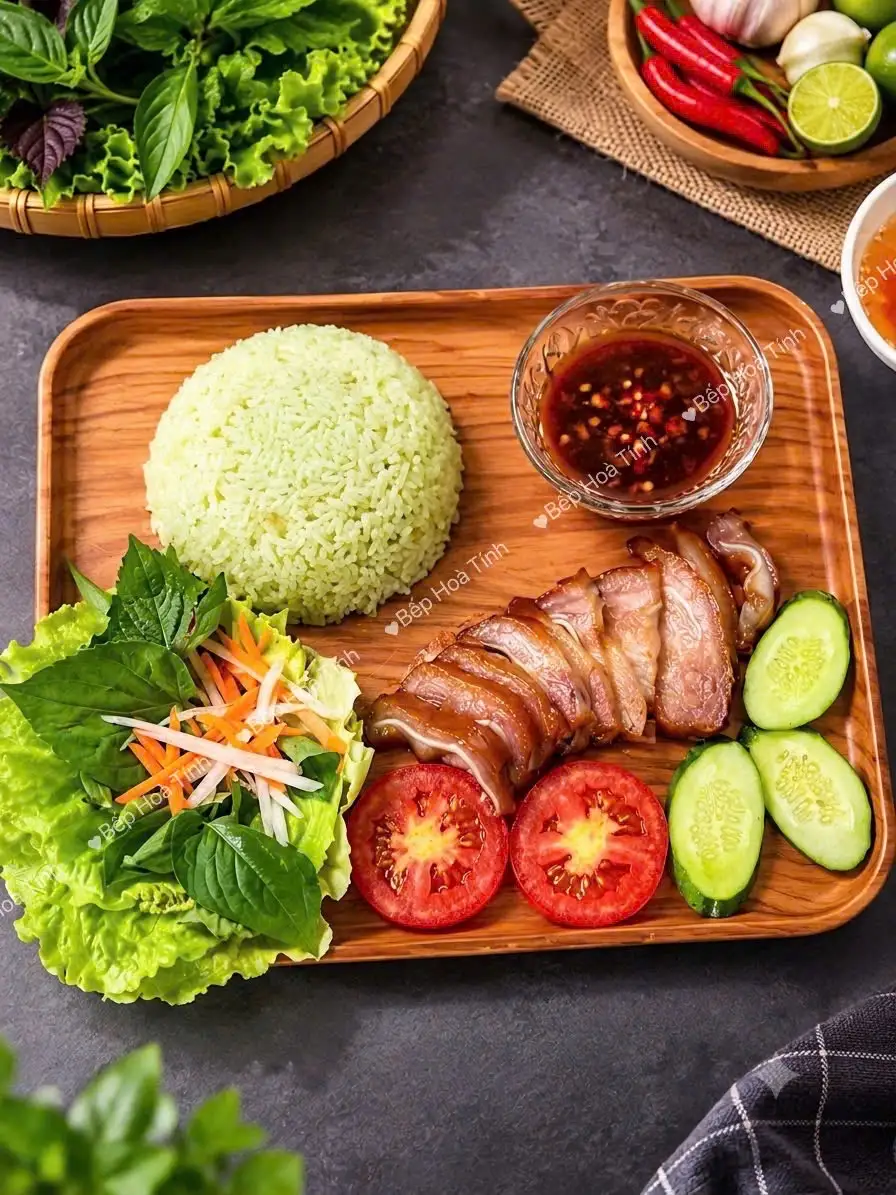 Hình ảnh Cơm lá dứa tai heo khìa nước dừa