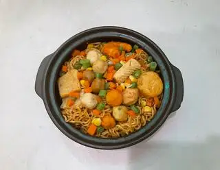 Hình ảnh 1 mỳ in domie trộn topping 