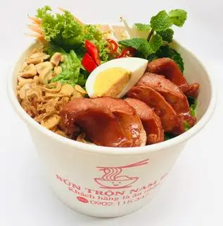 Hình ảnh Bún Trộn Xúc Xích 