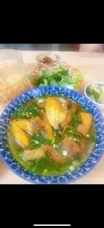 Hình ảnh Bánh đa đỏ cá lẫn