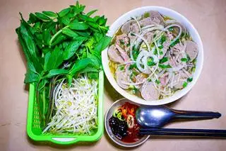 Phở bò viên - 56.000 ₫ tại Cô Ba - Phở & Bún Bò Huế - Hoàng Diệu