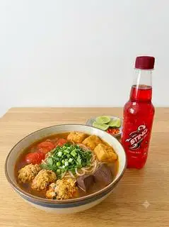 Bún riêu + Sting - 70.000 ₫ tại Bún Riêu Hủ Tiếu Cô Oanh - Nguyễn Thượng Hiền