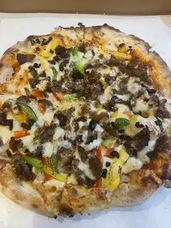 Hình ảnh Pizza thịt bò