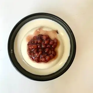 Hình ảnh Tàu hũ tươi đậu đỏ cốt dừa