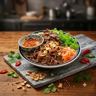 Hình ảnh [ĐẶC BIỆT SIÊU BÒ] Bún Thịt Bò Xào Miền Tây (Gấp Đôi Thịt Bò)