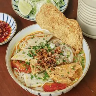 Bún chả cá đặc biệt - 80.000 ₫ tại Bún Chả Cá - The Buns - Nguyễn Bỉnh Khiêm