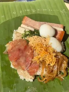 Xôi mặn lá chuối - 39.000 ₫ tại Bánh mì Pategans - Võ Văn Kiệt