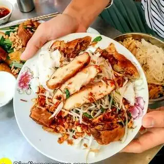 Bánh ướt chay ... Chả Quế ...Nem chua Và Chả Giò  - 30.000 ₫ tại Cơm Chay Trân Châu 213 - Chấn Hưng