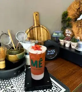 Hình ảnh Trà Oolong Dâu Pha Lê