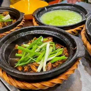 Suất 4 ếch +2 cháo - 175.000 ₫ tại Cháo Ếch và Cháo Bò Singapore Bé Xu - Tân Quý