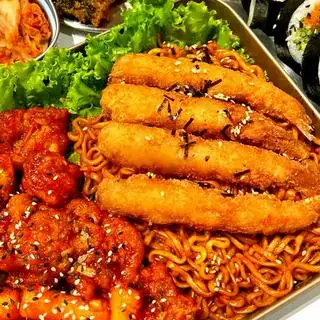 Hình ảnh Mì cay tôm chiên xù