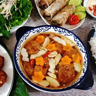 Bún Chả Đặc Biệt Nem + Nước - 75.000 ₫ tại Bún Chả Hà Nội - Lũy Bán Bích