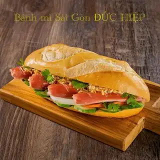 Hình ảnh BÁNH MÌ XÚC XÍCH