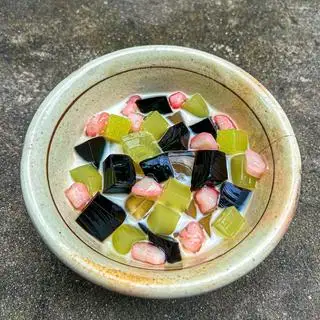 Hình ảnh Chè Thạch Ngũ Sắc 