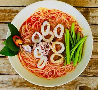 Bún Thái mực - 54.000 ₫ tại Phượng - Bún Thái - Lý Chính Thắng