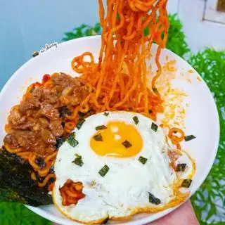 mì trộn bò viên  - 40.000 ₫ tại Ben Tin - Mì Trộn Siêu Cay - Nguyễn Văn Đậu