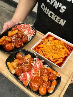 Cơm cánh gà rán - 49.000 ₫ tại Lyn’s Chicken & Gà Rán Sốt - Tân Trang 