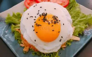 Hình ảnh Cơm chiên trứng ốp la 2 trứng