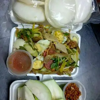 Tré trộn đặc biệt -10 cái bánh phồng - 500g trái cây cắt sẵn kèm muối - 79.000 ₫ tại Ăn Vặt & Tré Trộn An Mật - Đường Số 10