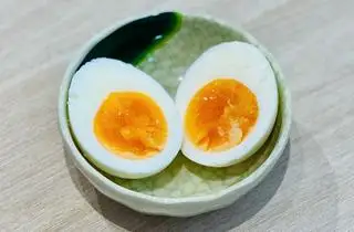 Trứng lòng đào - 8.640 ₫ tại Sakura Udon Japanese Fast Food - Trần Hưng Đạo