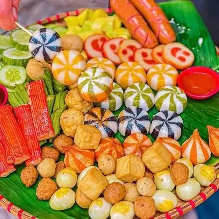 Combo no nê   2 người +  2 ly trà sữa tùy chọn - 179.000 ₫ tại HƯƠNG LEE - Ăn vặt & cá viên chiên, Trà sữa - 57 Nguyễn Văn Đừng