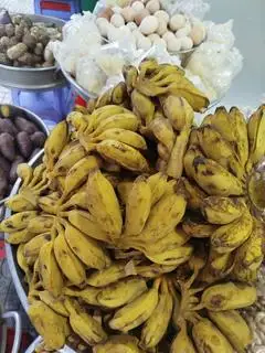 Chuối sáp dẻo ngọt -500gram - 30.000 ₫ tại Khoai Lang Hấp Gia Truyền Cúc Hà - Đường Số 8