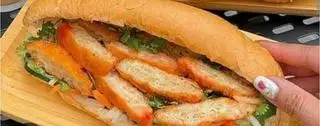 Hình ảnh Bánh mì chả cốm + pate + ruốc