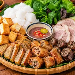 Hình ảnh COMBO Đầy Đủ + 1 Ly Nước Ngọt