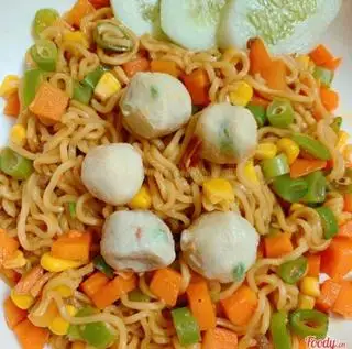 Hình ảnh Mì trộn cá viên