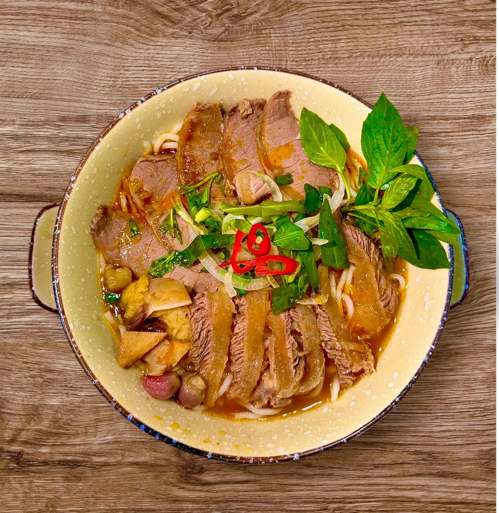 Bún Bò Nạm, Gân - 55.000 ₫ tại Bún Bò Lý Trang - Quốc Hương