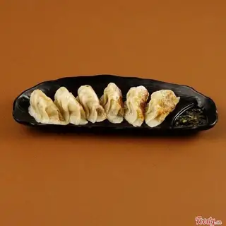 Bánh xếp thịt áp chảo - 91.800 ₫ tại Nhà Hàng Saiko Sushi - Hai Bà Trưng