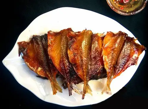 Hình ảnh 5 cá chỉ vàng ươm nướng 