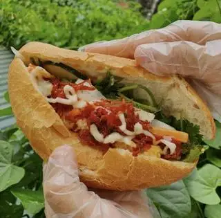 Hình ảnh Bánh mì trứng bò khô